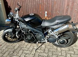 Triumph Speed Triple 1050