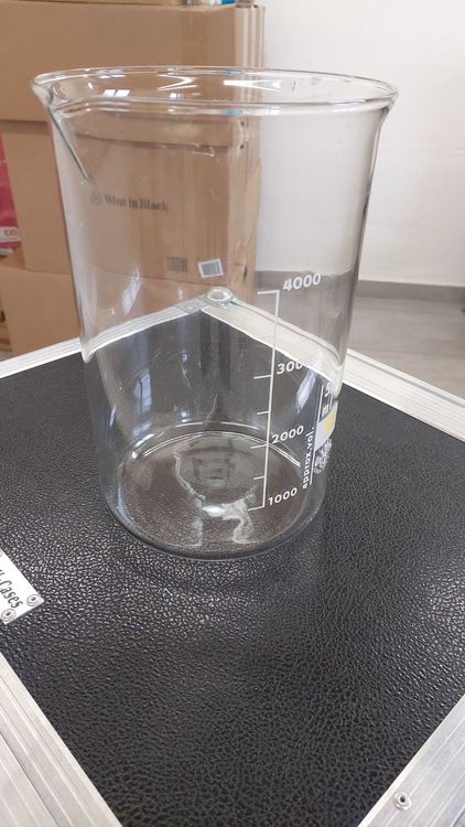 Laborglas / Becherglas 5000 ml (Gebraucht) in Giswil für CHF 40 – mit ...