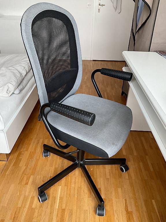 Sedie: Bürostuhl // Siège de bureau // Office Chair – Usato da Cologny venduto da els_tvj8