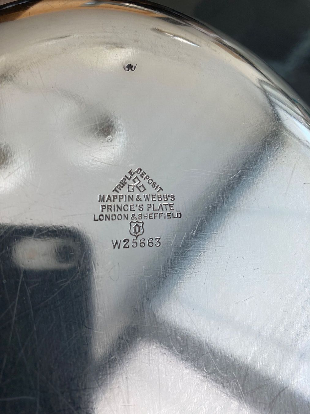 Schalen: Wunderbare Mappin & Webb Legumiere Deckelterrine Sheffield – Gebraucht aus Zürich von kostbares 5