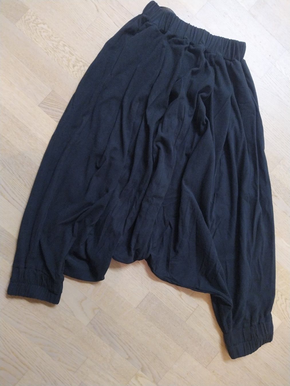 Pantalons: Studio B3, Sarouelhose, Gr. 32/34 – Neuf (Voir description) à Wolhusen par Pindha05