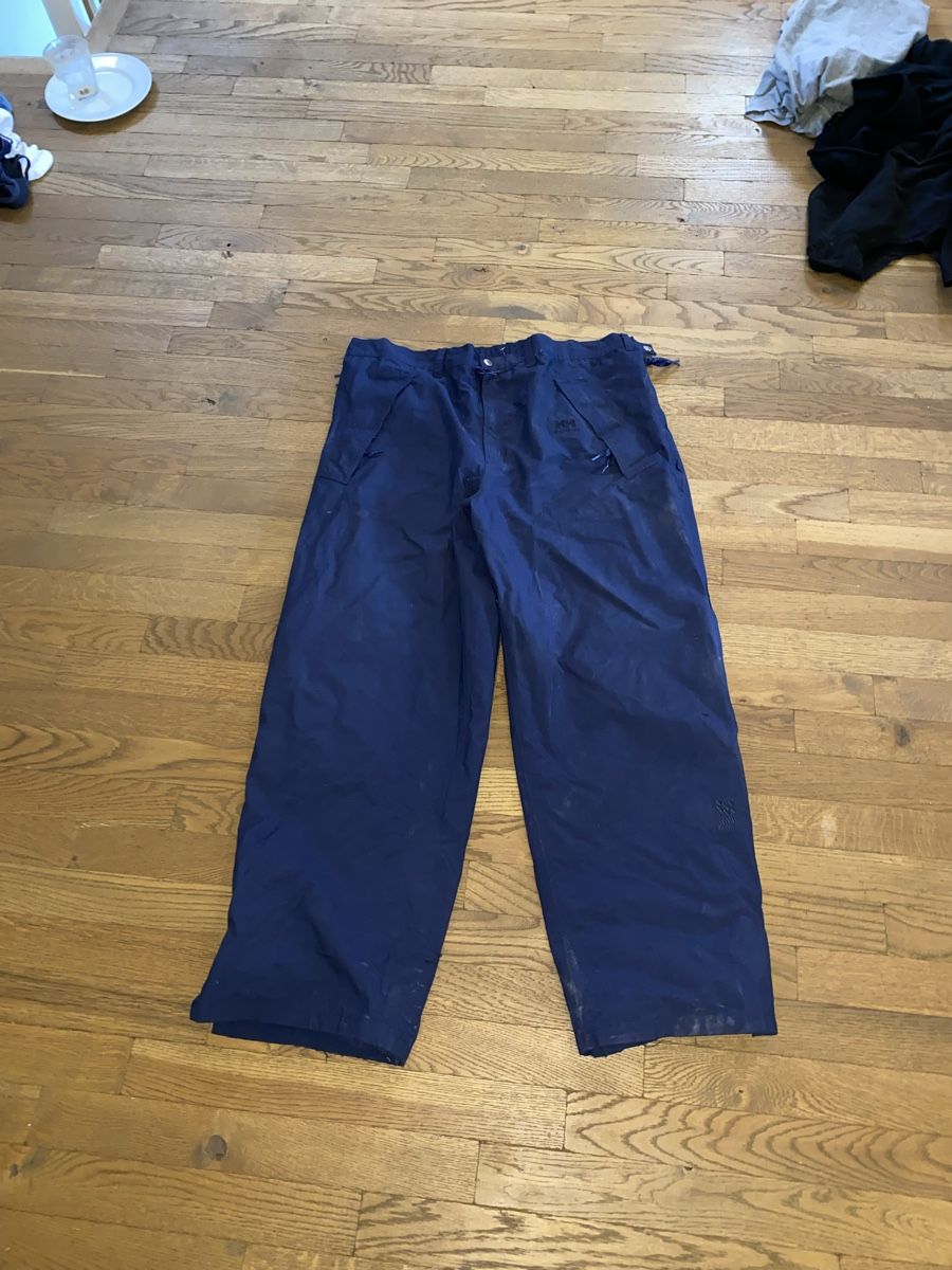 Helly Hansen Pantaloni: Helly Hansen Skihode dunkelblau Grösse L vintage – Usato da Steffisburg venduto da viv_5tqt 2