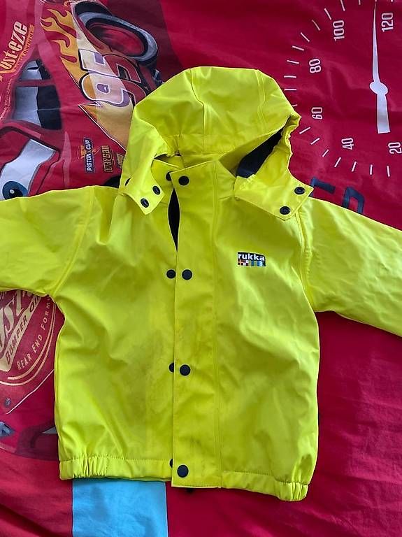 Vestes & Manteaux: Veste de pluie – D'occasion à La Chaux-de-Fonds par tuoro25