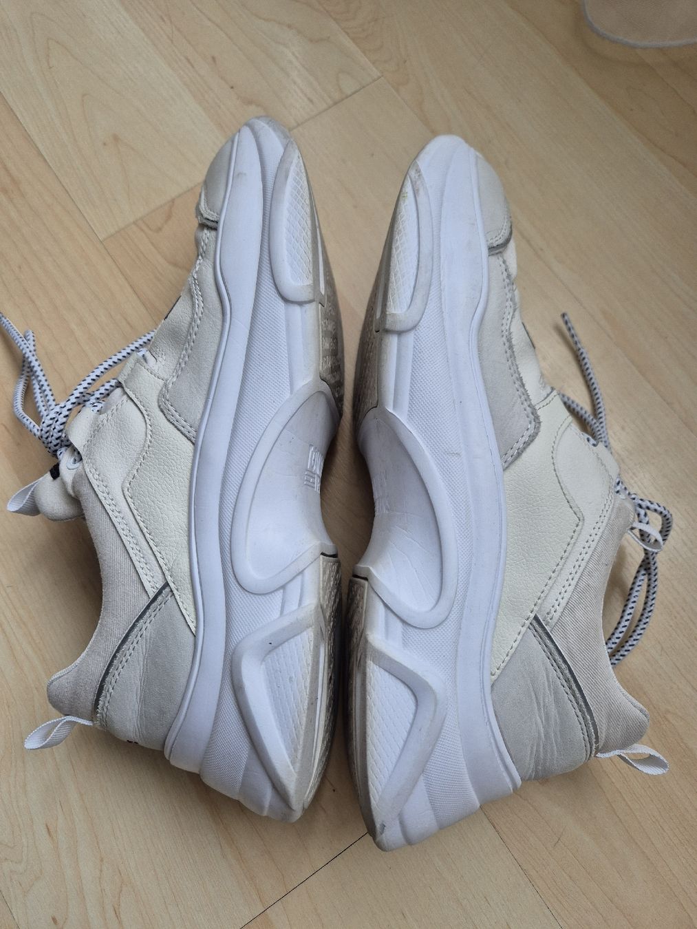 Tommy Hilfiger Scarpe da donna: Tommy Jeans Sneaker Chunky Plateau Gr.40 – Usato da Rotkreuz venduto da tat_8zds 1