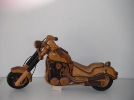 Modelmotorrad aus Holz und Bambus