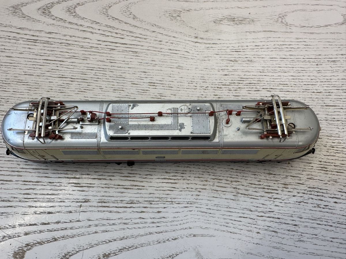Märklin Modellini di ferrovie: Märklin 3053 DB BR 103 Prototyp mit OVP – Usato da Lupsingen venduto da New-Haven 4