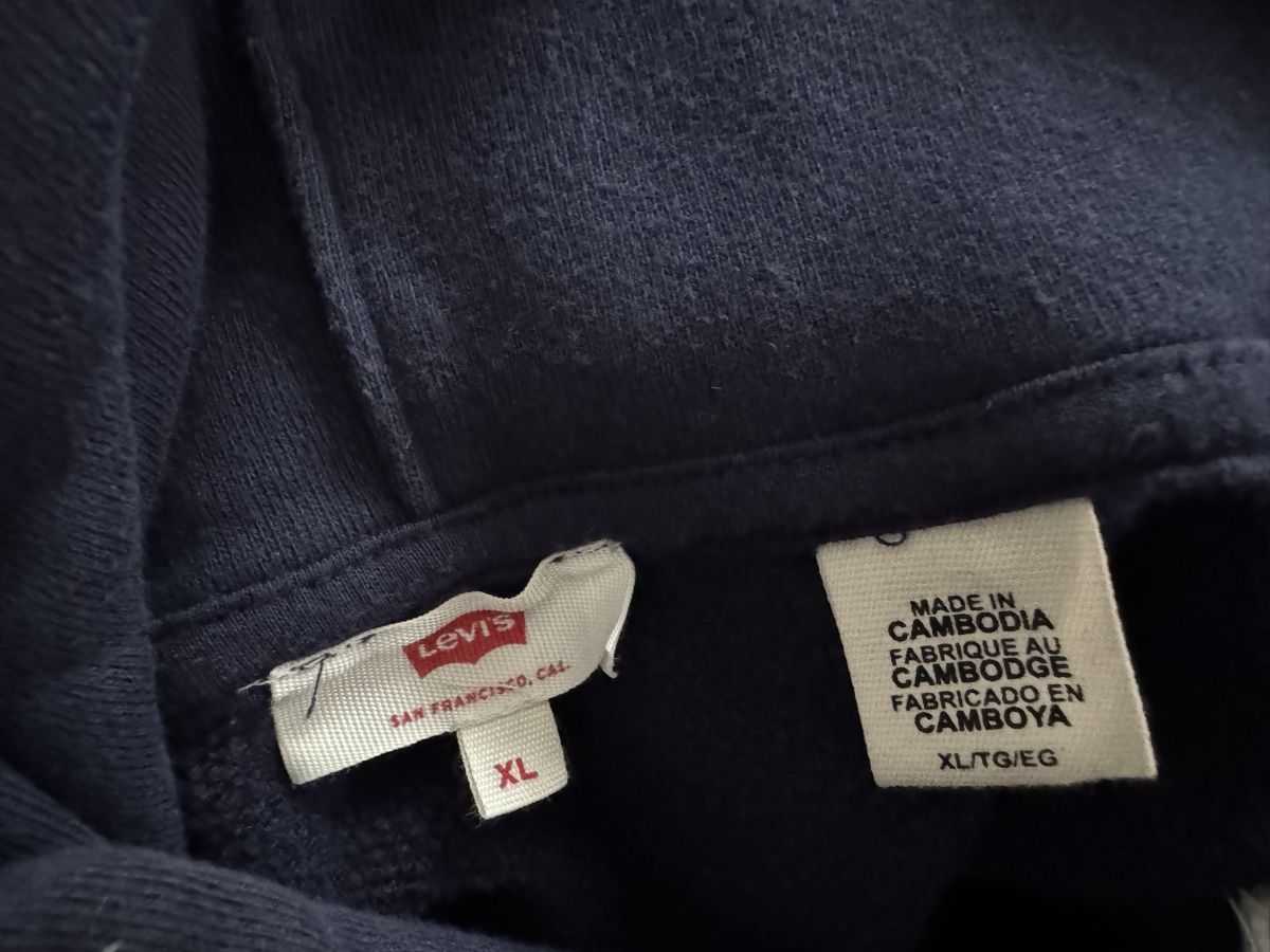 Levi's Maglioni & Felpe: Levi‘s Crop Pulli, Gr. Xl/ 40 – Usato da Strengelbach venduto da lana40 1