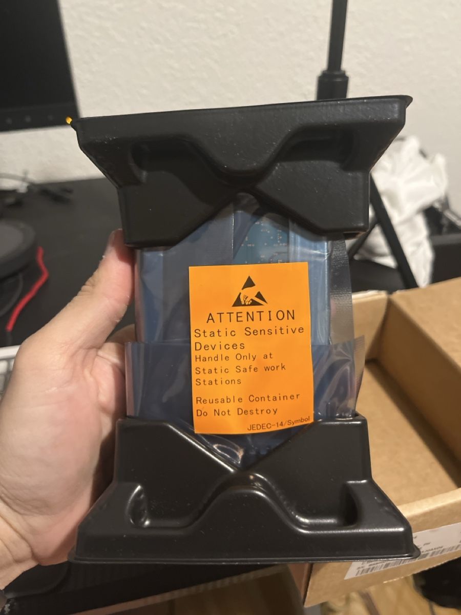 Lenovo Dischi rigidi: ThinkSystem 1.2TB 10K RPM SAS 12Gb HDD – Nuovo (secondo la descrizione) da Luzern venduto da kitsos00101 1