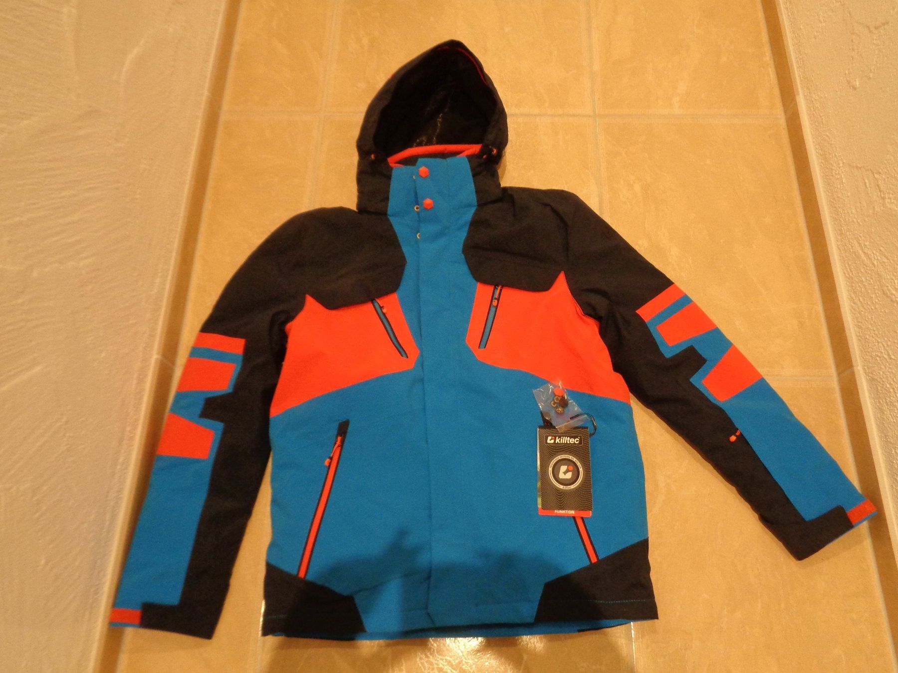 Killtec Giacche: Killtec neue coolste Winterjacke, S NP 210Fr – Nuovo e nell'imballaggio originale da Klingnau venduto da Markus14