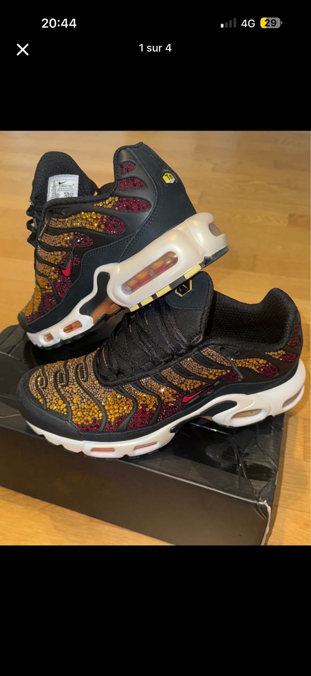 Nike Chaussures hommes: NIKE AIR MAX PLUS SWAROVSKI SUNSET – Neuf (Voir description) à Mont-sur-Lausanne par tav_9qn5