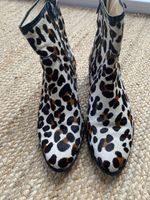 Bottines cuir imprimé léopard p. 39