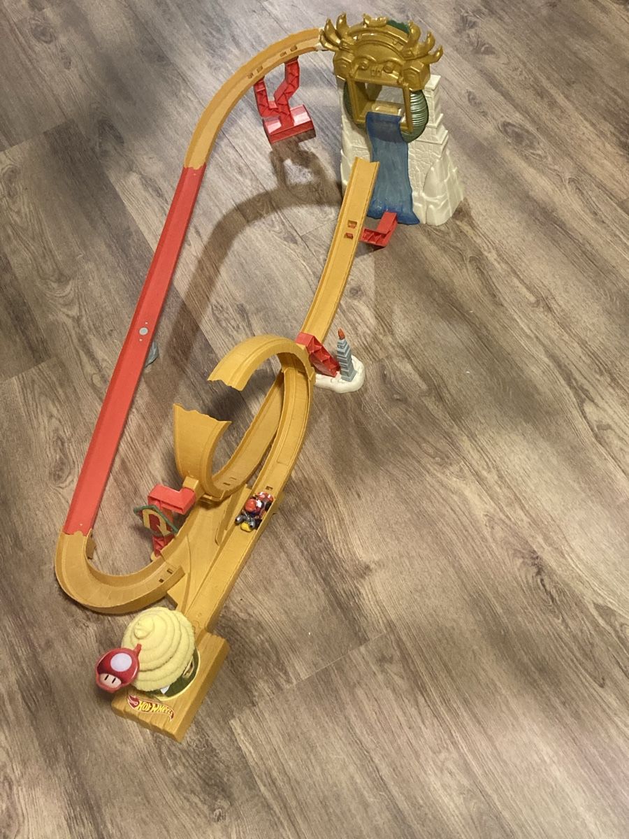 Hot Wheels Piste: Mario Kart Hot Wheels Bahn – Usato da gretzenbach venduto da mic_cvj6 1