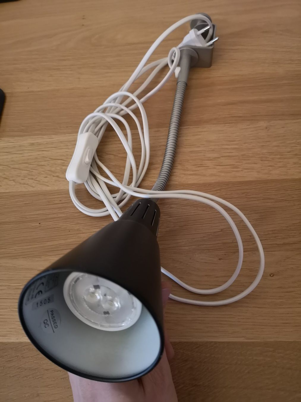 Lampen: Tischlampe - Warmweiss LED – Gebraucht aus Fällanden von iichhalt