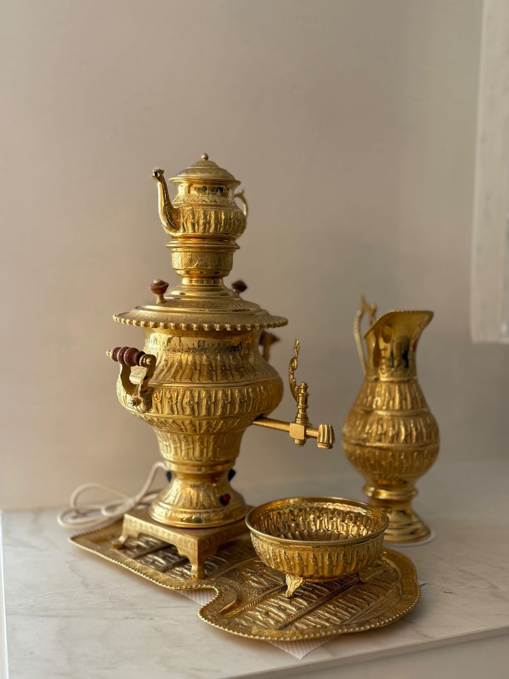 Teiere: Goldener Samowar Teekocher Set Vintage – Usato da Abtwil SG venduto da akbones