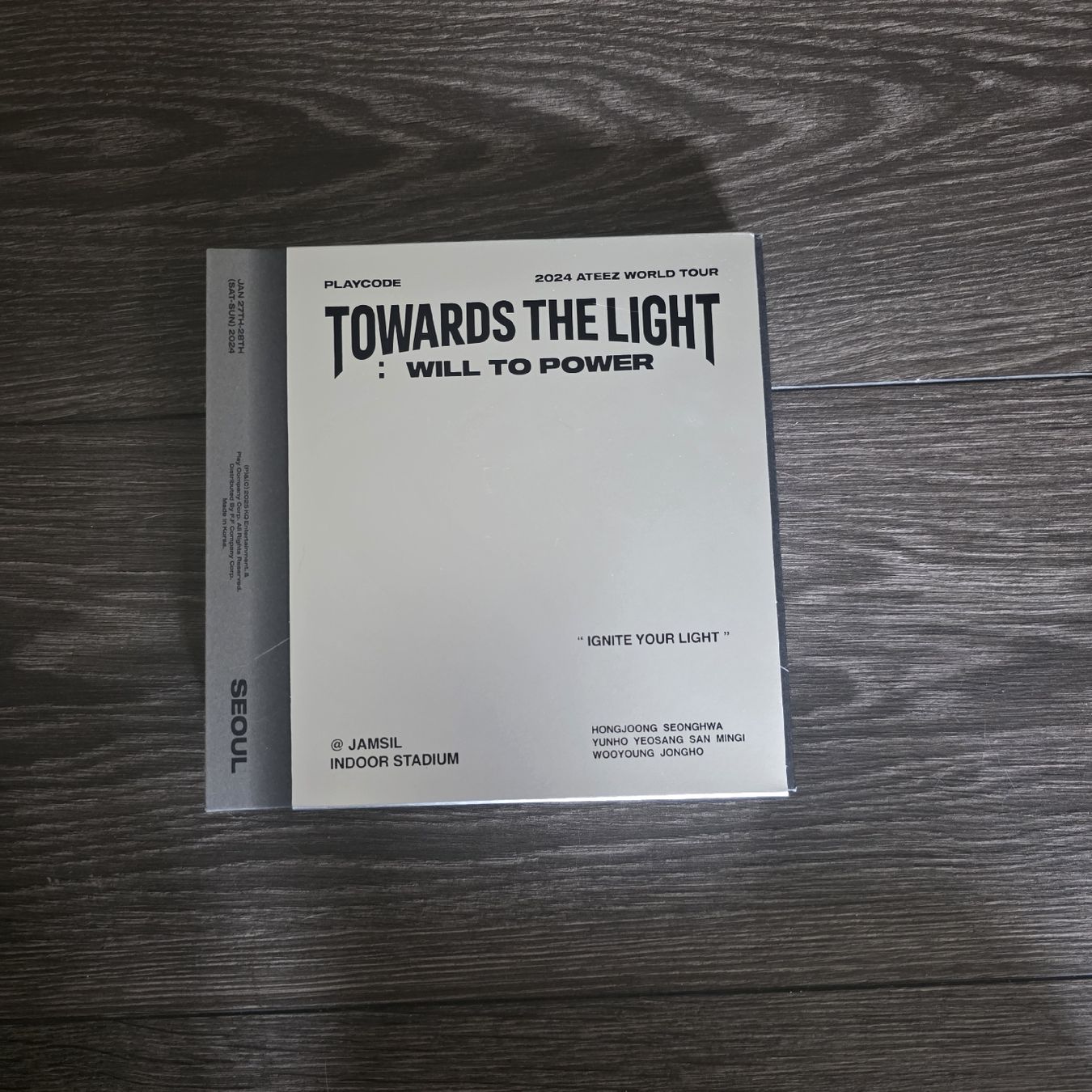 Alle DVDs: ateez toward the light playcode with seonghwa polaroid – Gebraucht aus Vevey von Shelovesyu._.u