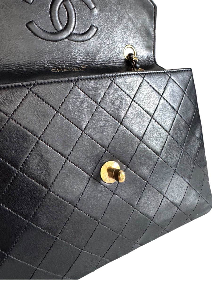 Chanel Taschen für Damen: CHANEL Lambskin Quilted Medium Single Flap Tasche – Gebraucht aus Kriens von hannaandkiko 9