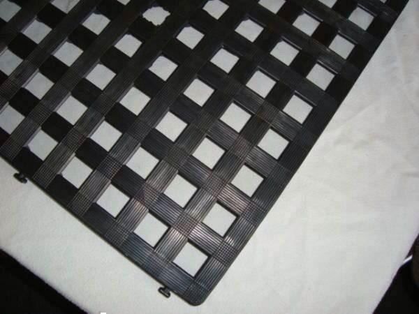 Rivestimenti per pavimenti: Neue Rostfussbodenplatten  Schwarz – Nuovo (secondo la descrizione) da Kerns venduto da habri01 1