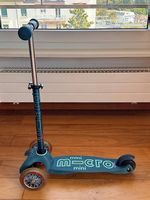 Mini Micro trottinette enfant turquoise  très bon état