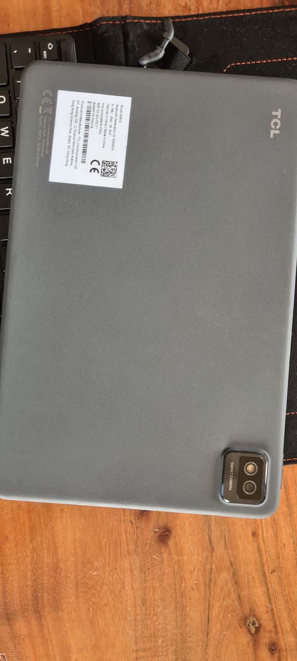 Tablet PC: TCL Tablet, 32 Go, avec clavier Bluetooth - Comme neuf! – Neu (gemäss Beschreibung) aus Lens von 1978lens 2