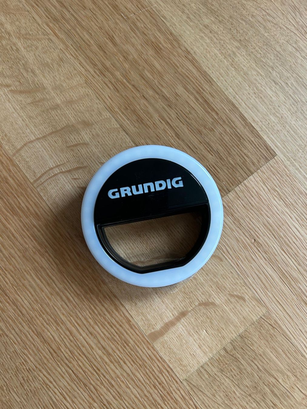 Grundig Lampen: Handy Ring Light – Gebraucht aus Uster von xBeccax