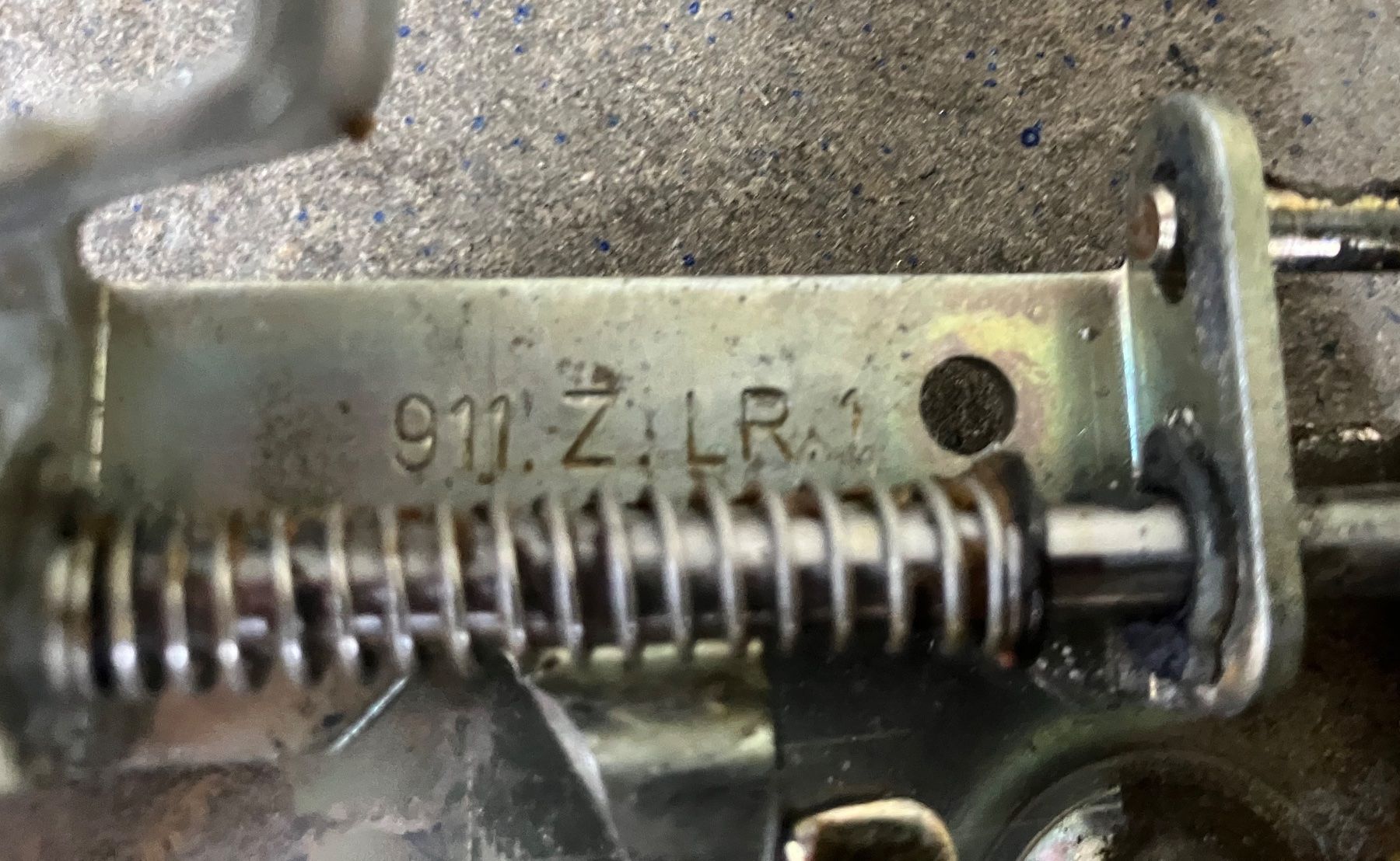 Tutti pezzi di ricambio auto: Porsche 964 Türschloss – Usato da Oberwil BL venduto da raima01 2