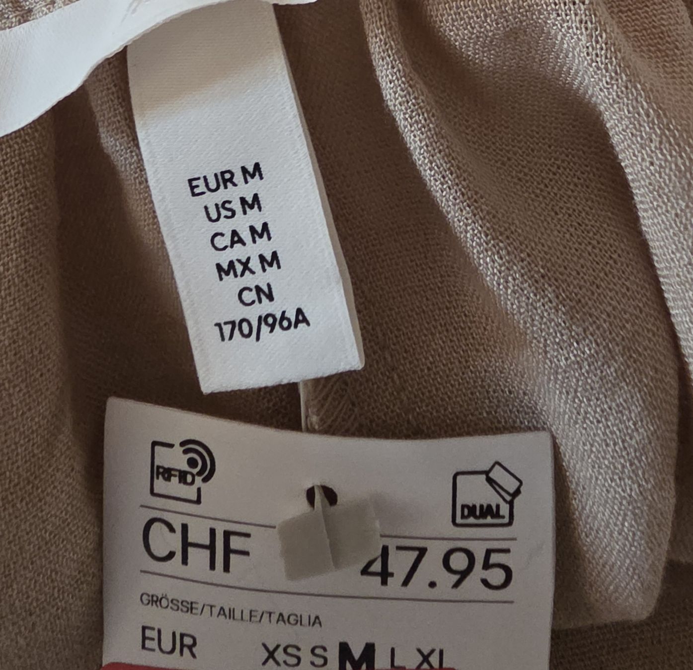 H&M Robes: Dress beige size M button-down collar long sleeve – Neuf (Voir description) à Klingnau par fairy.princess 3