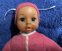 👶 Süsse Babypuppe mit Schlafanzug und Mütze ca. 20cm