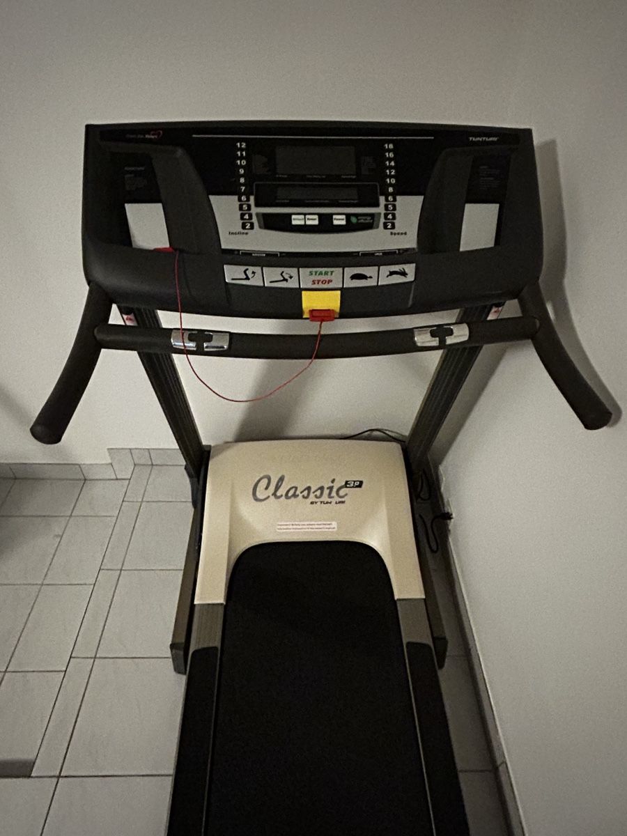 Tunturi Hometrainer: Tunturi threadmill Classic 3.0 – Usato da Bogis-Bossey venduto da jhenckaerts 1
