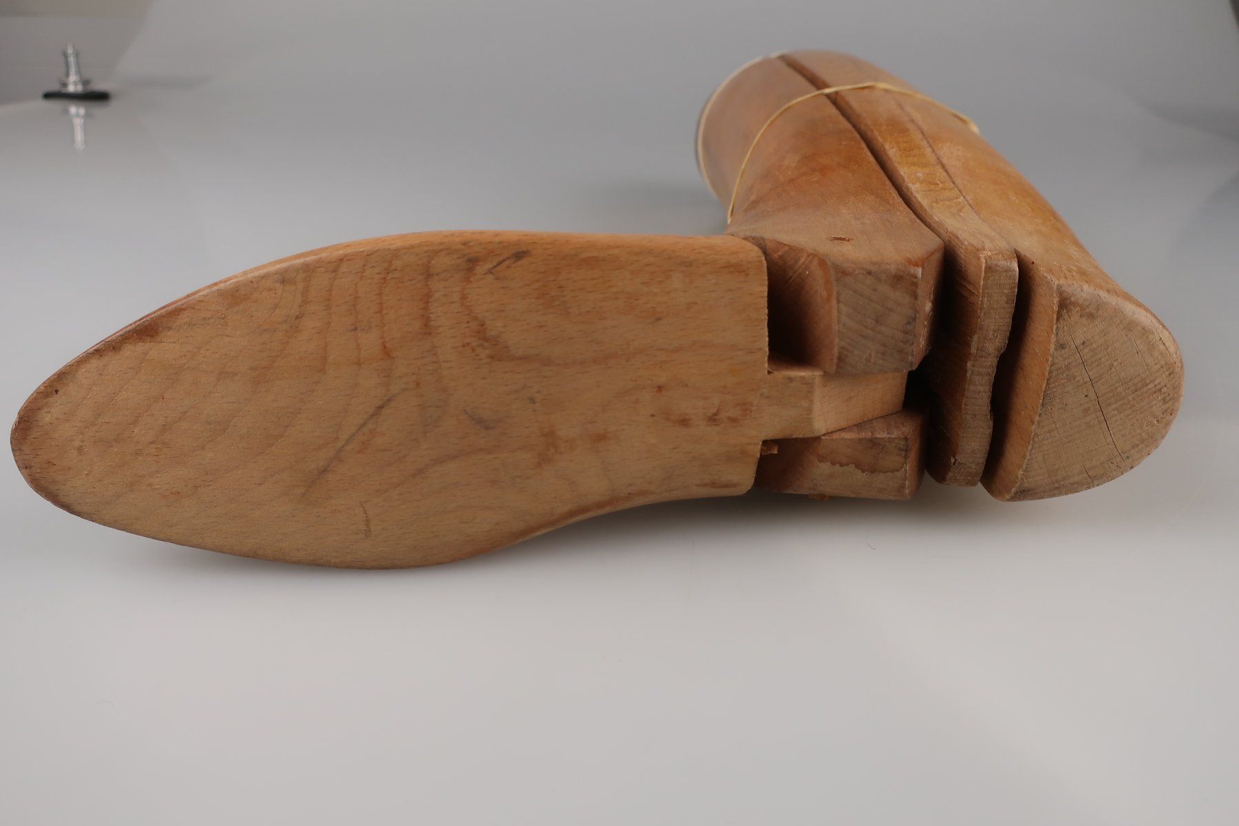Tutti gli attrezzi: Antike Holz-Stiefelspanner – Usato da Volketswil venduto da brockipfannenstil 5