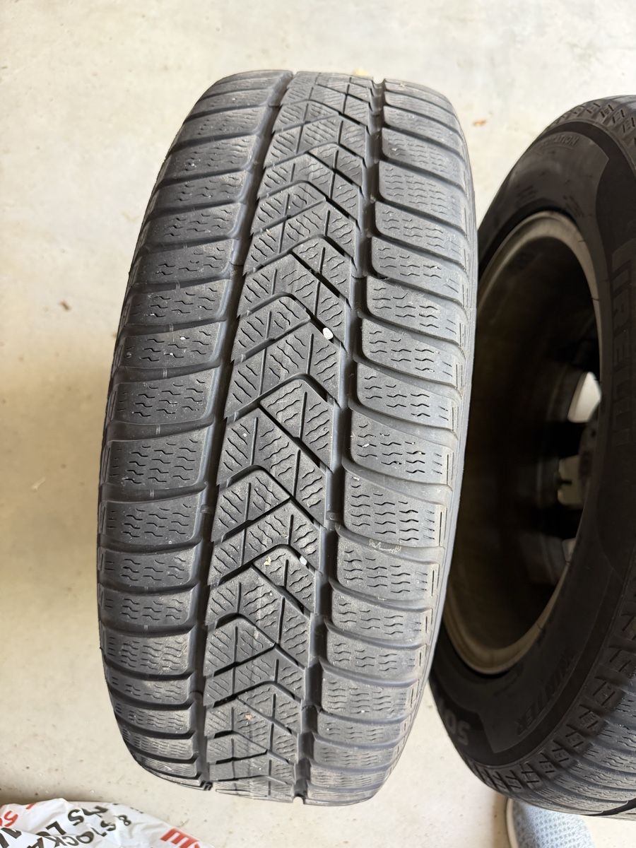 Pirelli Pneumatici & Ruote complete: 225/55 R17  – Nuovo (secondo la descrizione) da Arzier le Muids venduto da GROP94 5