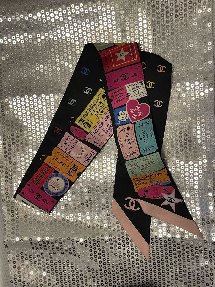 Foulard & Sciarpe: Chanel Foulard – Nuovo (secondo la descrizione) da Pfäffikon ZH venduto da Maki_zuerich