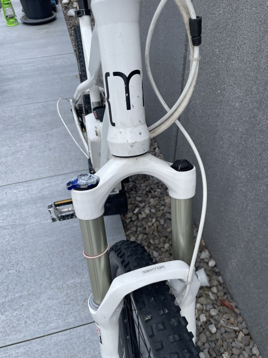 Moustache Biciclette: VTT Moustache électrique – Difettoso da Bevaix venduto da Greg999 4