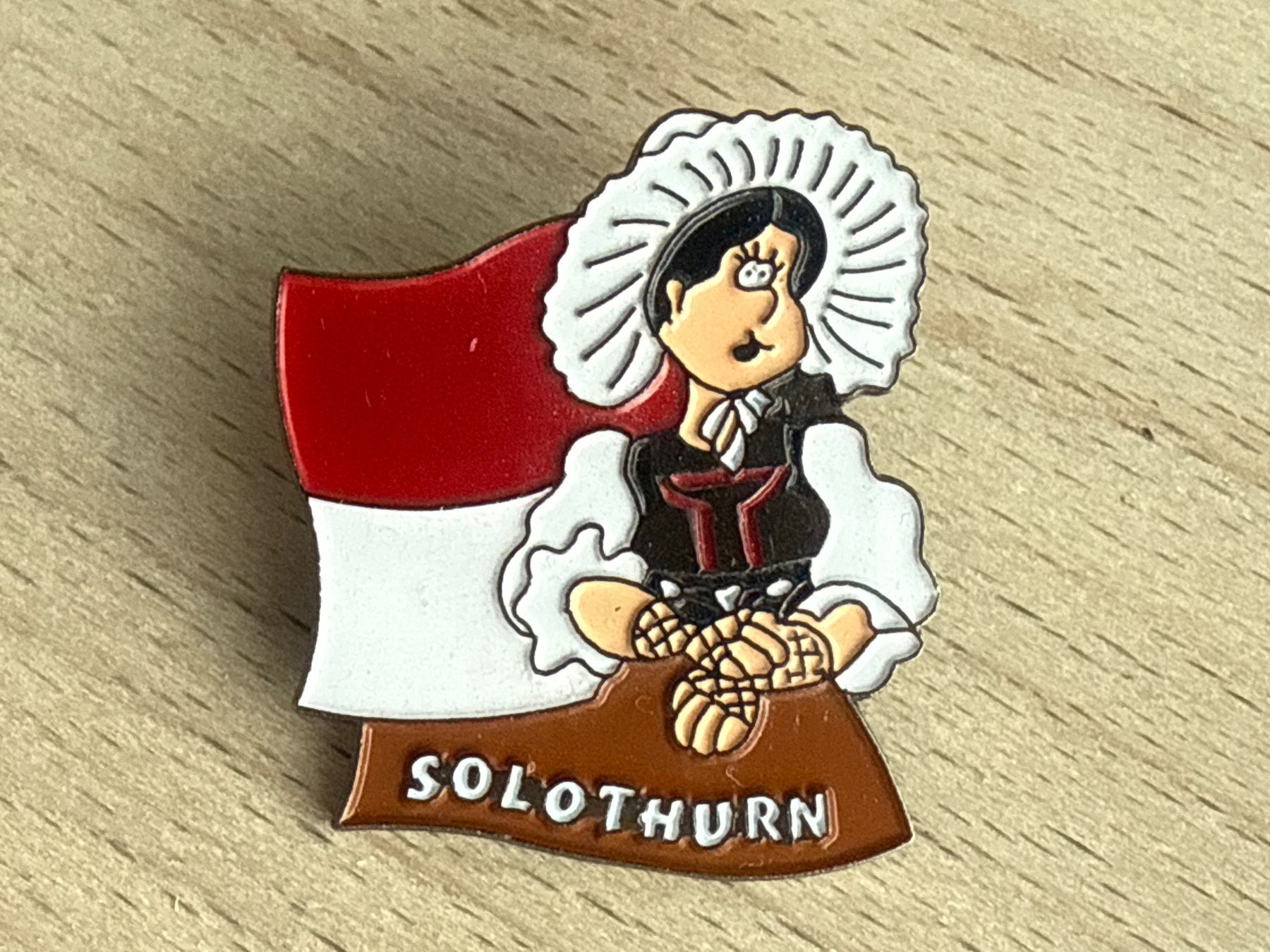 Placchette & Badge: Pin Tracht Solothurn – Usato da Glattbrugg venduto da Schweigmatt