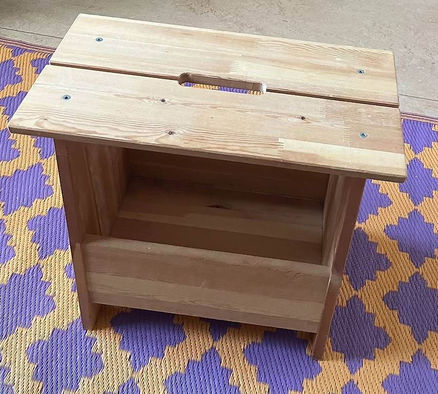 Hocker: Hocker mit Fach PERJOHAN (Ikea) – Gebraucht aus Aesch BL von Rastaman83