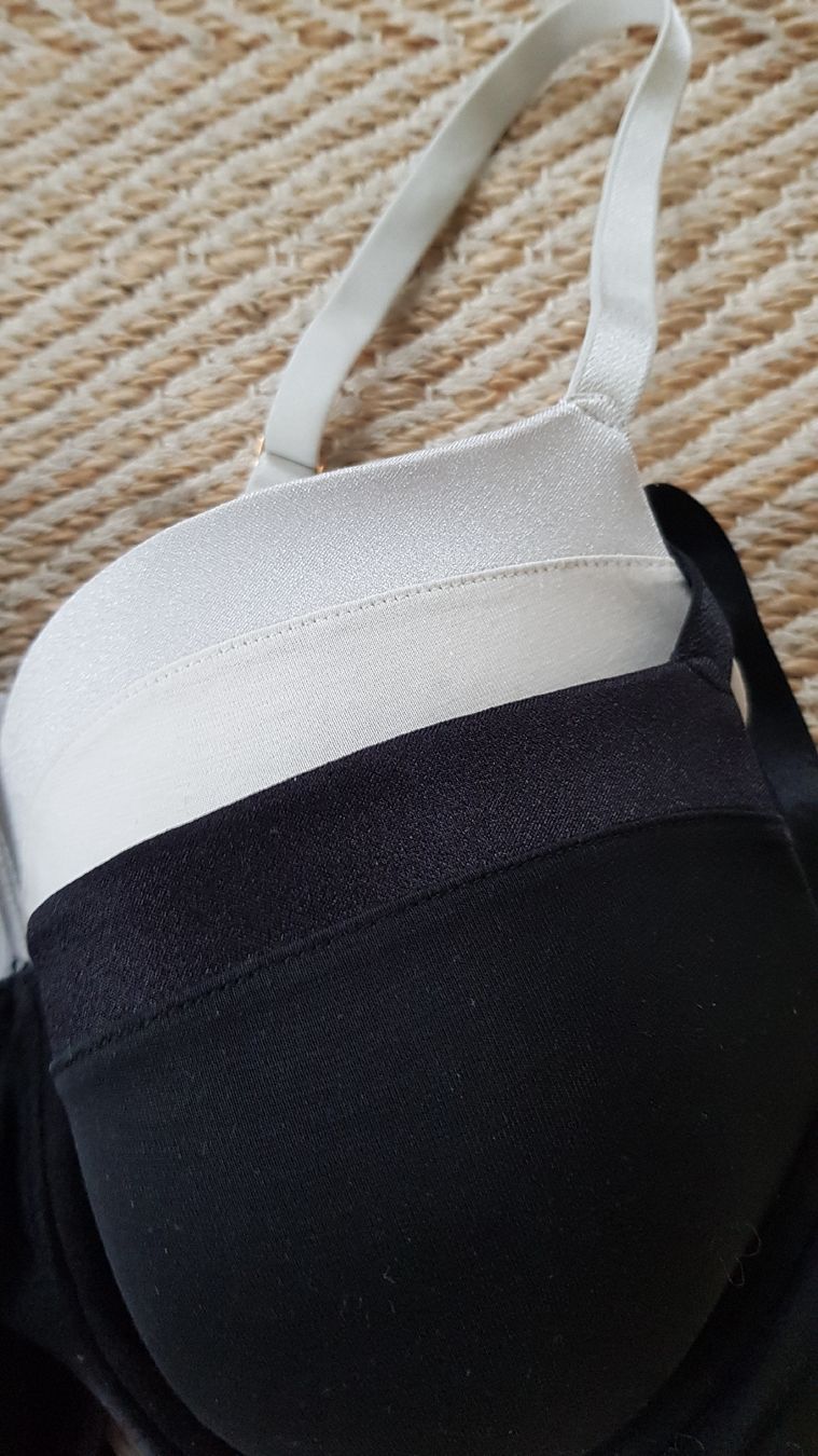 Calida Altra biancheria intima: 2 BHs von Calida 75C mit Bügel – Usato da Menznau venduto da Valinor 1