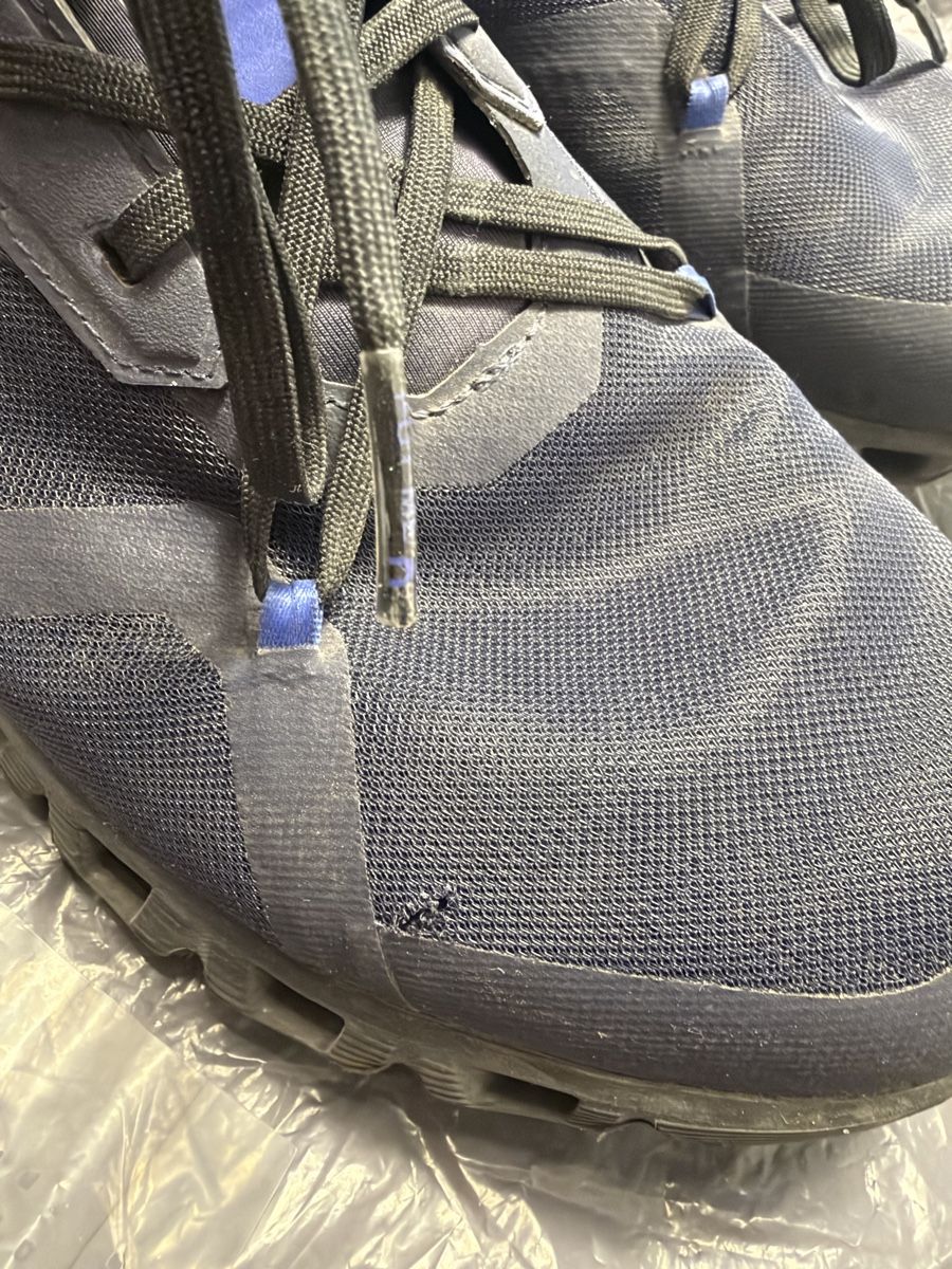 On Scarpe da uomo: On Cloud – Usato da Winterthur venduto da EasyRS 5