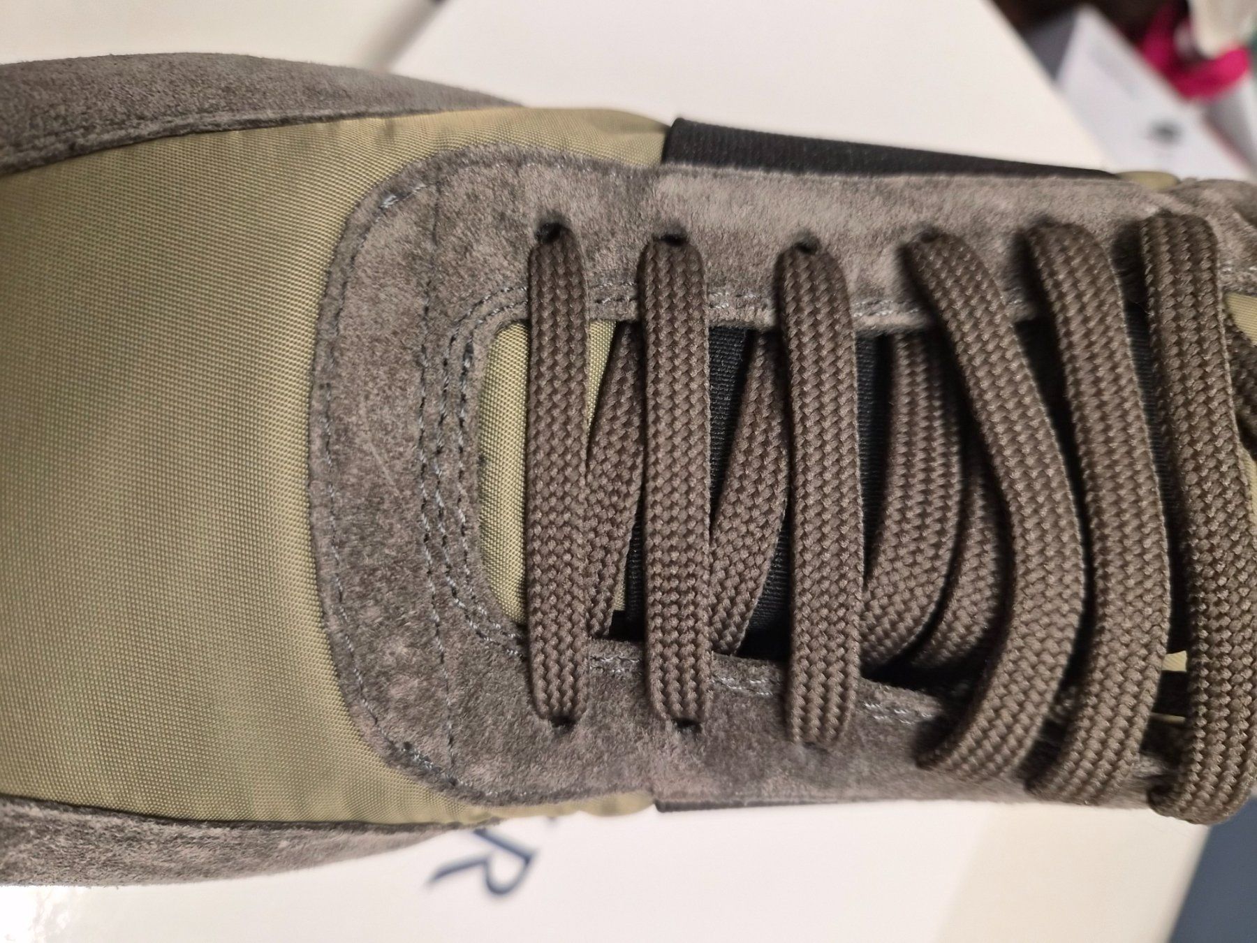 Moncler Herrenschuhe: Moncler Schuhe Leder G.43 Neu – Neu und originalverpackt aus Küsnacht ZH von LuxuryBroker 7