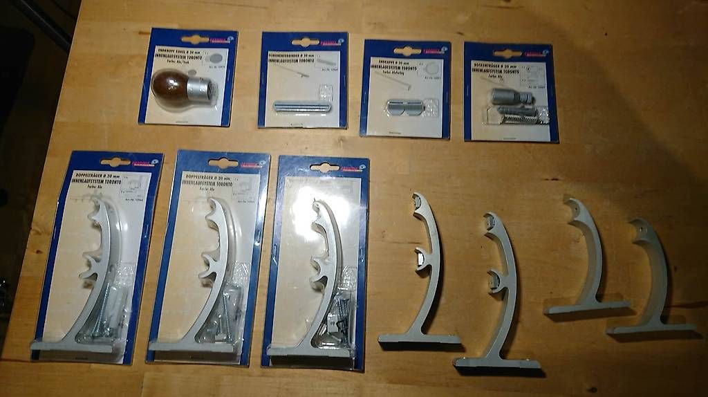 Altro per il bagno: Accessoires pour tringles à rideaux – Usato da Onex venduto da Geoff_GBS