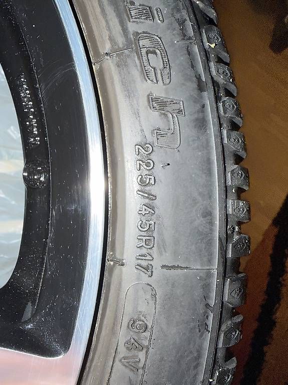 Pneus & Roues: 4 Roues complètes Hiver NEUVES 17" – D'occasion à Genève par ozchuk 3
