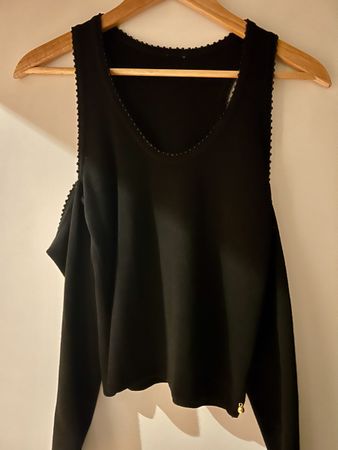 Schwarzes Langarmshirt mit Perlen Gr. S