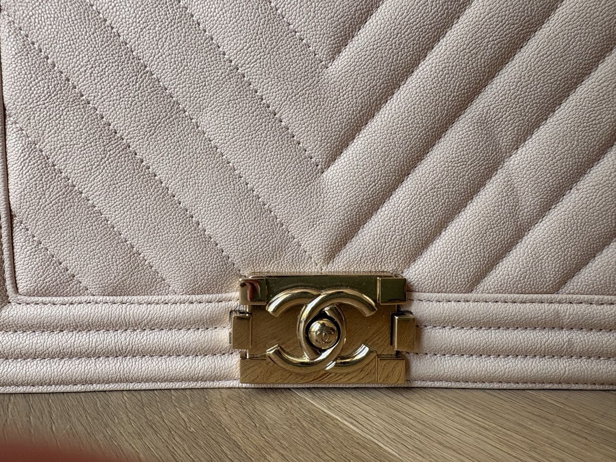 Chanel Borse: Chanel Boy Bag hellrosa Tasche mit Box und Staubbeutel – Usato da Sarmenstorf venduto da Bubelis 3