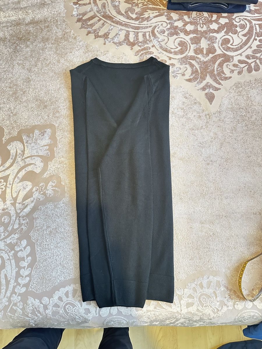 Ba&Sh Maglioni & Felpe: Schwarzer BA&SH Pullover mit V-Ausschnitt, Grösse L – Usato da Allenwinden venduto da Tba_20 2