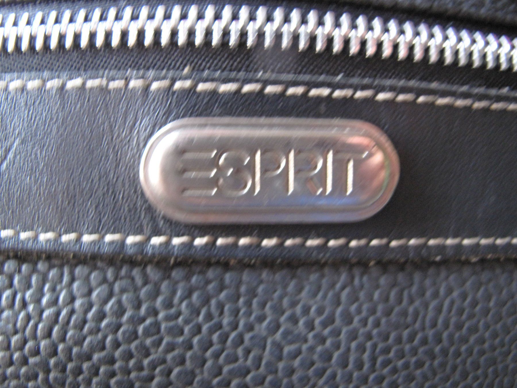 Esprit Borse da donna: Esprit Tasche echtleder Porto 9 Fr. – Usato da glarus venduto da Engel_888 1