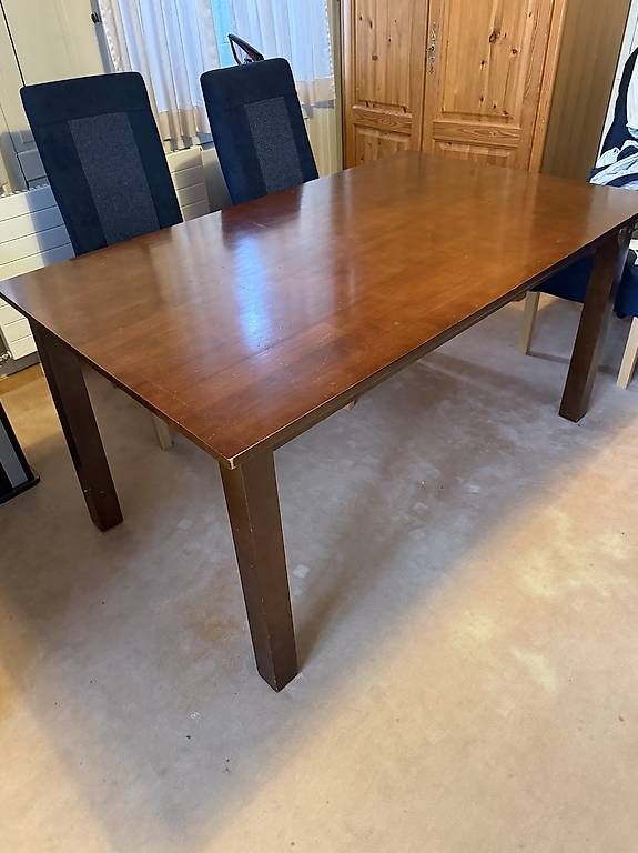 Sedie: 4 Holzstühle +Tisch – Usato da Bibern SH venduto da Ernie0504 4