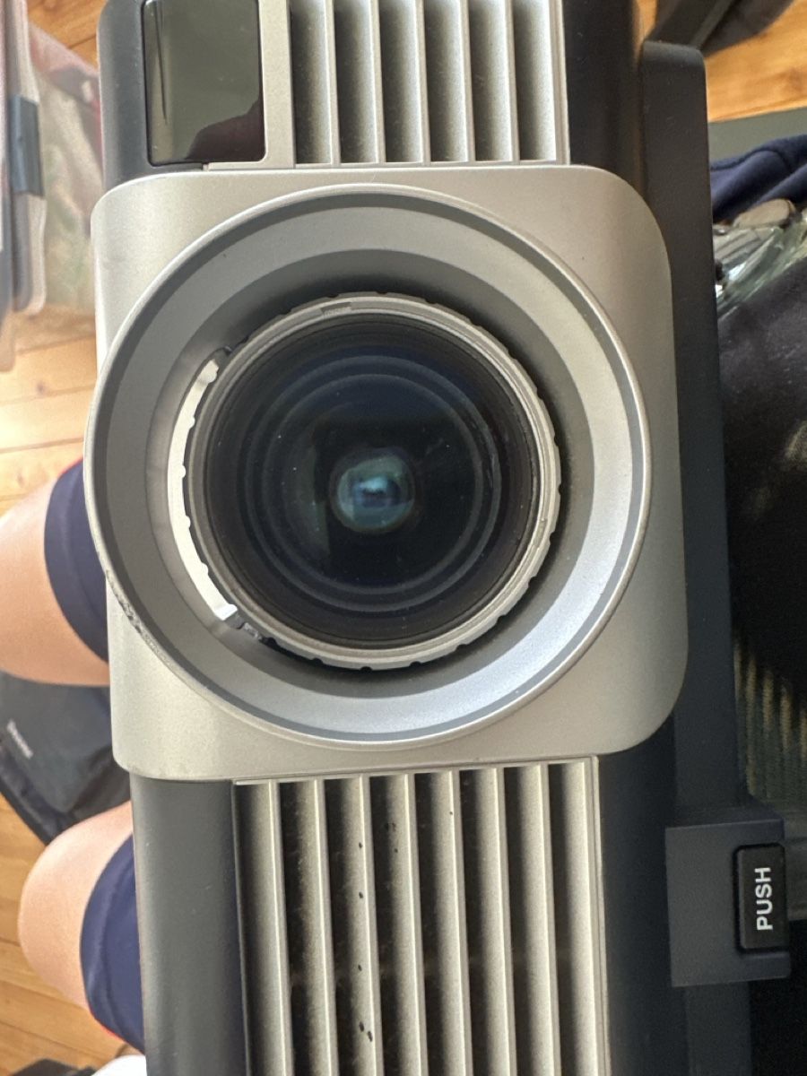 BenQ Vidéoprojecteurs: BenQ PB6240 Beamer / projector used condition – D'occasion à Basel par Tripelle 1
