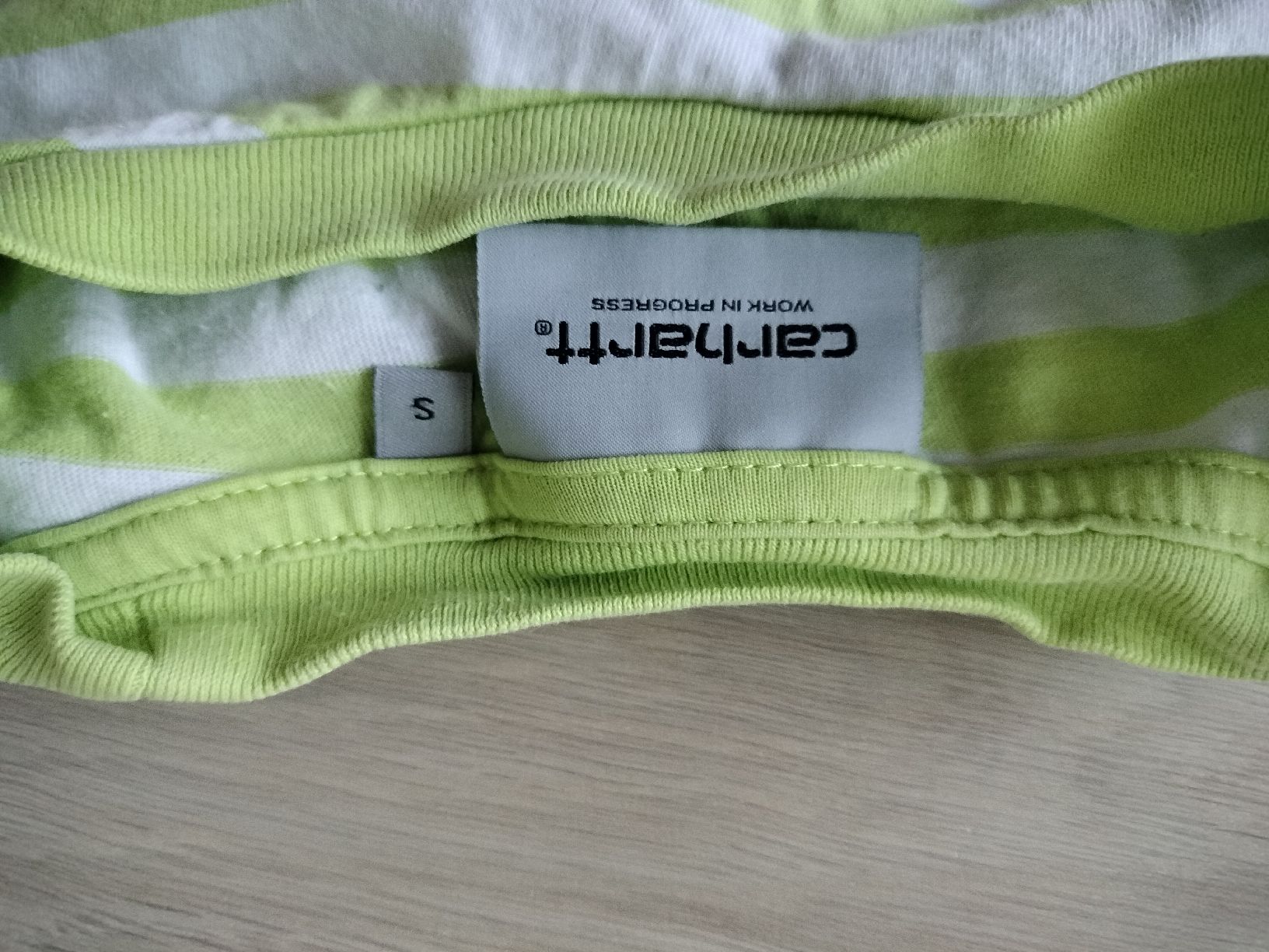 Carhartt T-shirt: Tshirt Carhartt S – Nuovo (secondo la descrizione) da Chavannes-Renens venduto da mapaemsa 1
