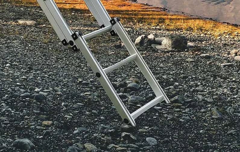 Echelles: Dachzelt-Leiter mit Verlängerung – D'occasion à Arni BE par CaraVanFan 5