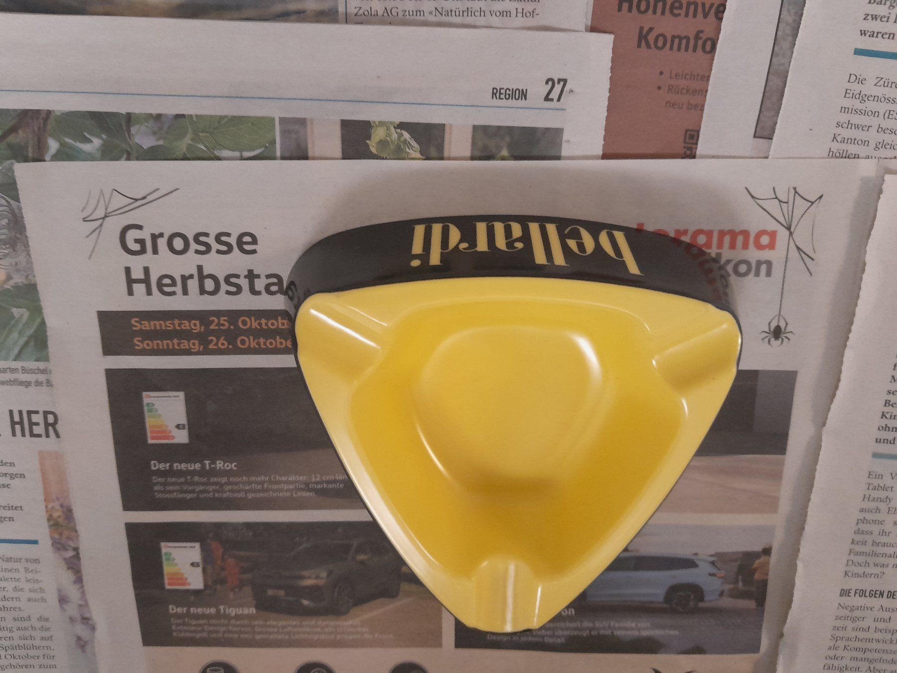 Ornamin Portacenere: Ornamin bellardi Aschenbecher – Nuovo (secondo la descrizione) da Rüti ZH venduto da Alemanni 3