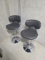 2 Barhocker Kunstleder anthrazit höhenverstellbar gebraucht