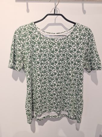 Sommerliches T-Shirt von Christian Berg, Gr. 42, Grün